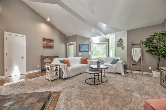 105 E Cedar Street, Spring Hill, KS 66083
