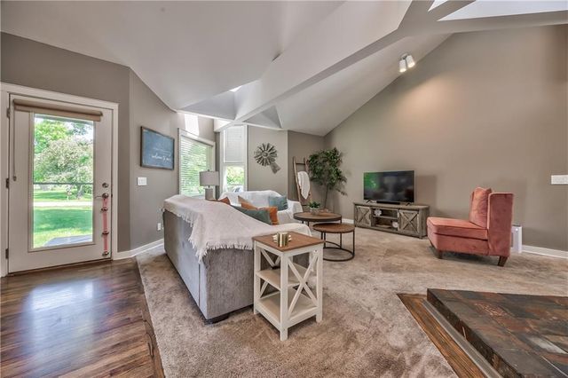 105 E Cedar Street, Spring Hill, KS 66083