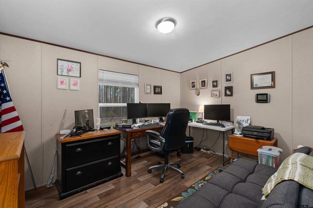 775 CR 418 D, Henderson, TX 75652