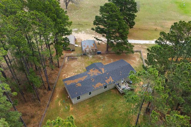 775 CR 418 D, Henderson, TX 75652