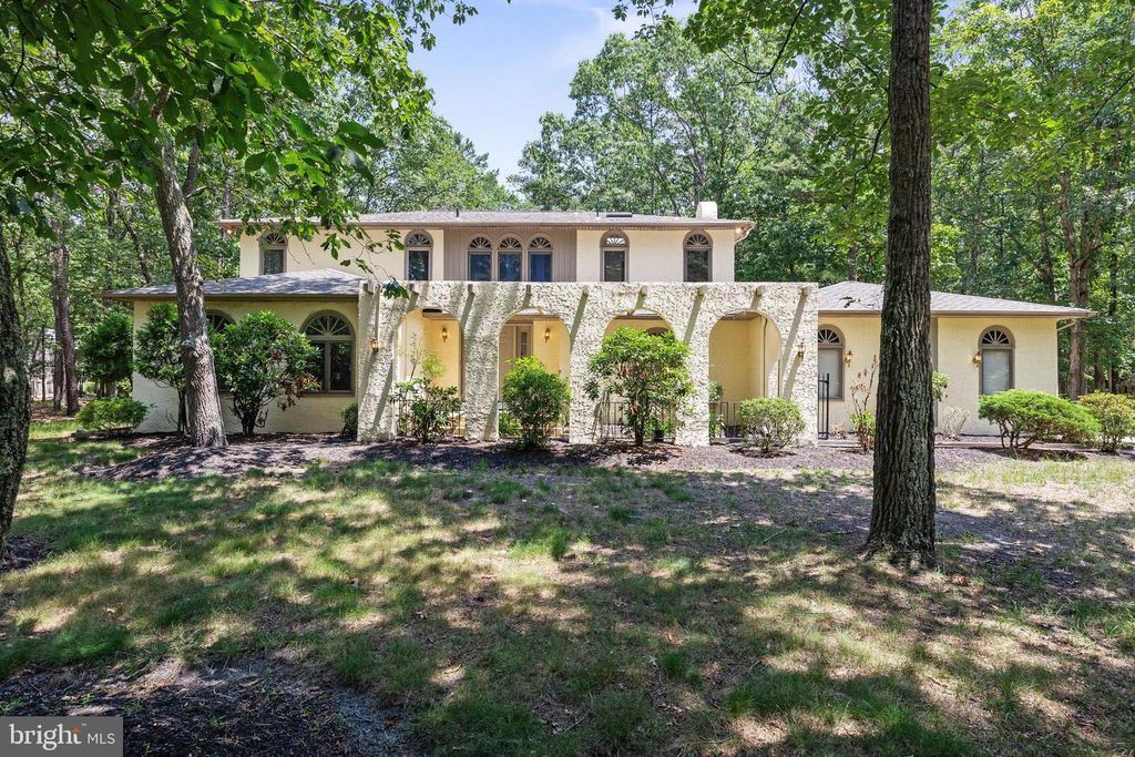 3 GRAND COACH CT, Medford, NJ 08055