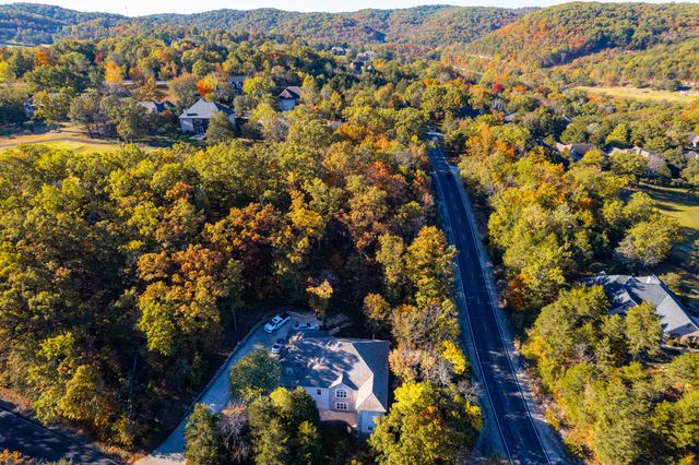 801 Silver Cliff Way, Branson West, MO 65737