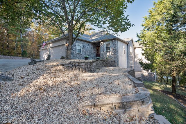 801 Silver Cliff Way, Branson West, MO 65737