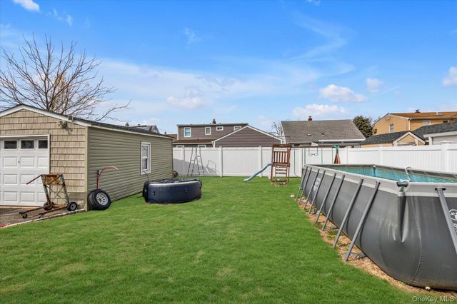 2542 Wantagh Avenue, Wantagh, NY 11793