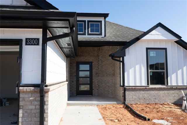 3300 Porter Drive, Edmond, OK 73012