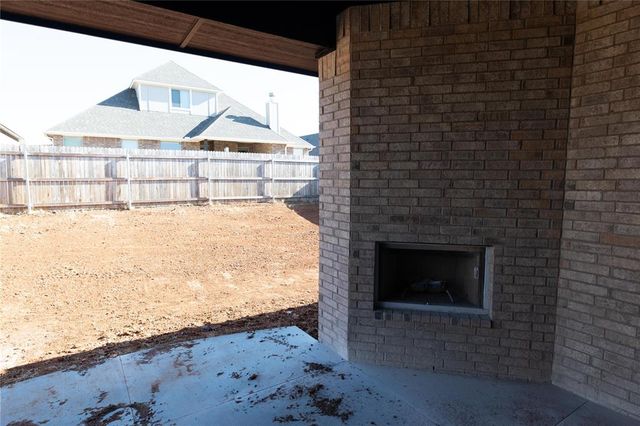 3300 Porter Drive, Edmond, OK 73012