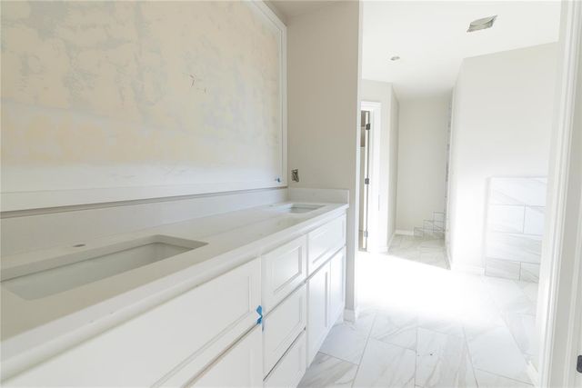 3300 Porter Drive, Edmond, OK 73012