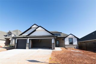 3300 Porter Drive, Edmond, OK 73012