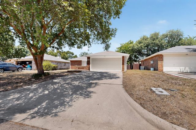 2901 Terry Court, Denton, TX 76209