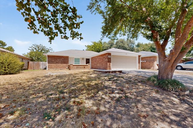 2901 Terry Court, Denton, TX 76209