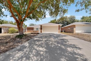 2901 Terry Court, Denton, TX 76209