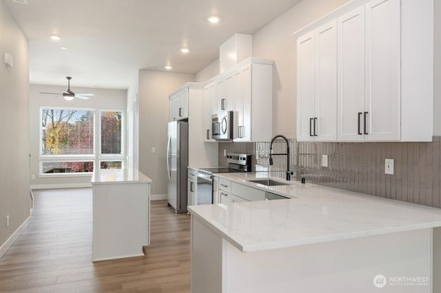 6613 S 128th Street, Seattle, WA 98178