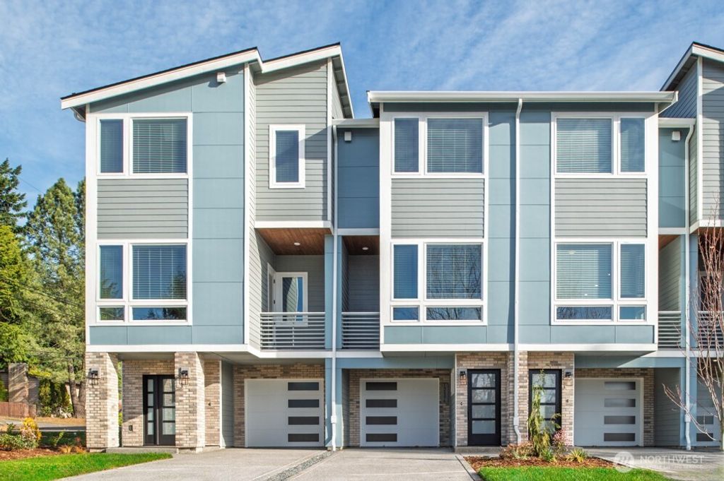 6613 S 128th Street, Seattle, WA 98178