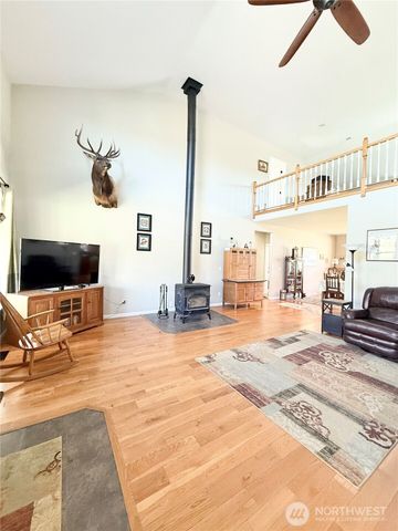 13 Fox Mountain Road, Okanogan, WA 98840