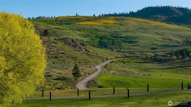 13 Fox Mountain Road, Okanogan, WA 98840