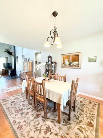 13 Fox Mountain Road, Okanogan, WA 98840