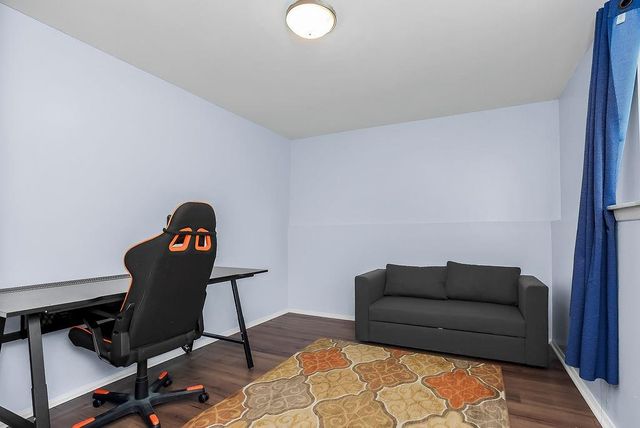 8221 Santa Fe Drive 12, Overland Park, KS 66204