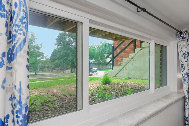 8221 Santa Fe Drive 12, Overland Park, KS 66204