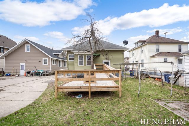 145 Dickinson Street, Grand Rapids, MI 49507