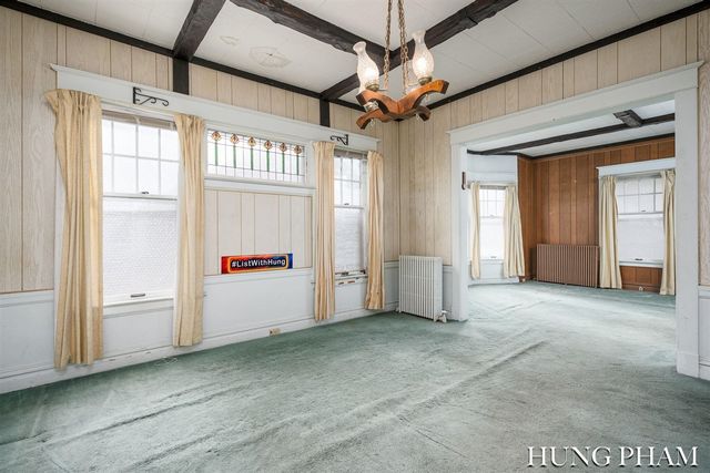 145 Dickinson Street, Grand Rapids, MI 49507