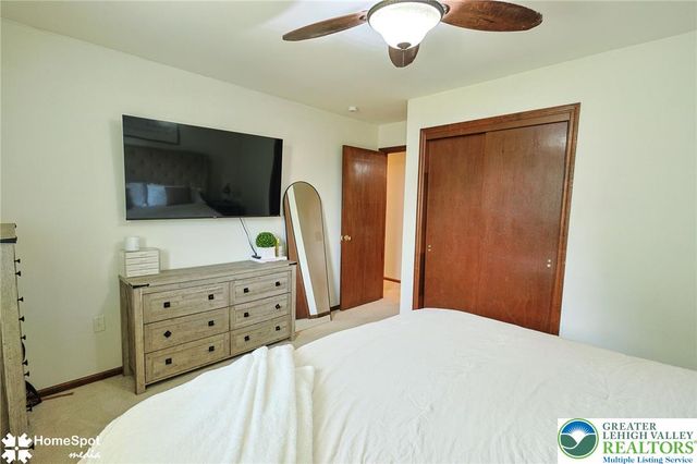 56 Jonathan Drive, Palmer Twp, PA 18045