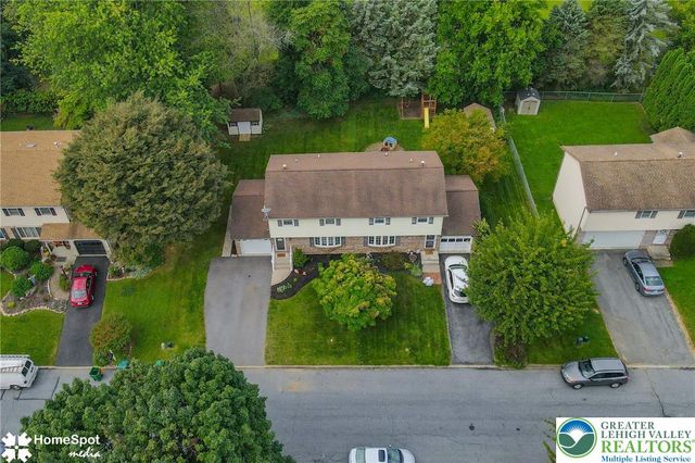 56 Jonathan Drive, Palmer Twp, PA 18045
