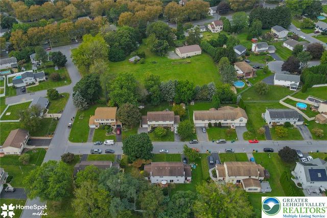 56 Jonathan Drive, Palmer Twp, PA 18045