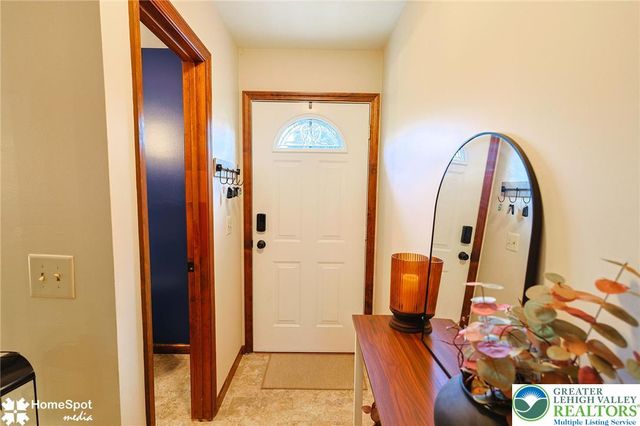 56 Jonathan Drive, Palmer Twp, PA 18045