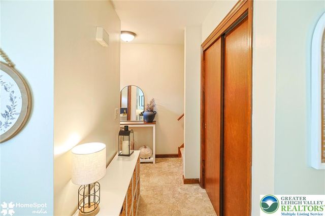 56 Jonathan Drive, Palmer Twp, PA 18045