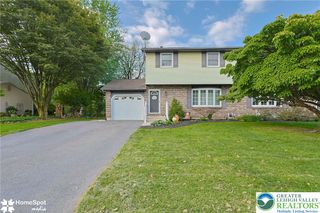 56 Jonathan Drive, Palmer Twp, PA 18045