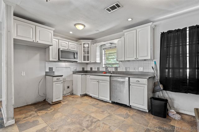 1900 Hometown Road, Ardmore, OK 73401