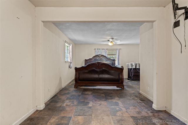 1900 Hometown Road, Ardmore, OK 73401