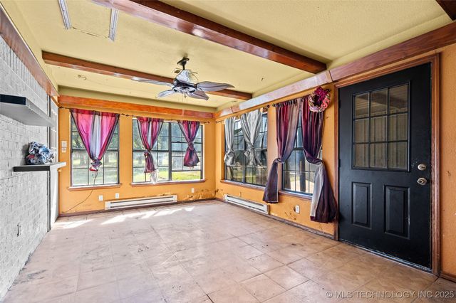 1900 Hometown Road, Ardmore, OK 73401