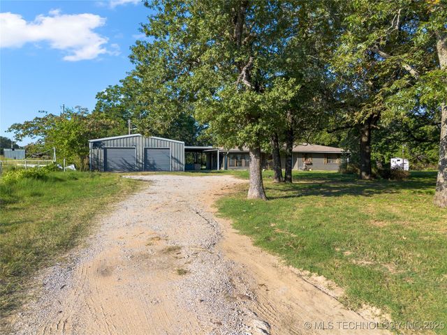 1900 Hometown Road, Ardmore, OK 73401