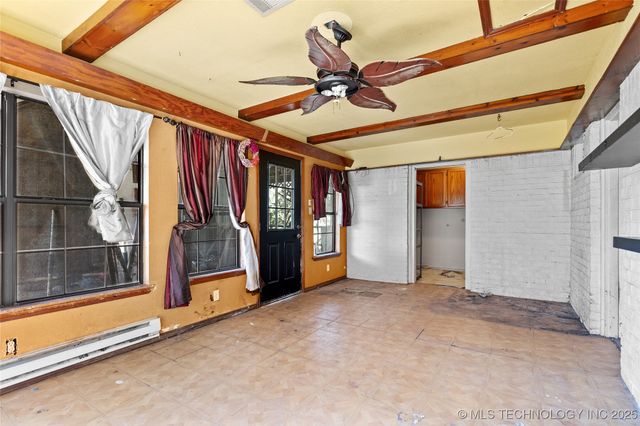 1900 Hometown Road, Ardmore, OK 73401