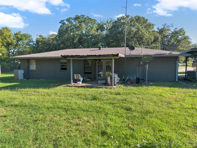 1900 Hometown Road, Ardmore, OK 73401