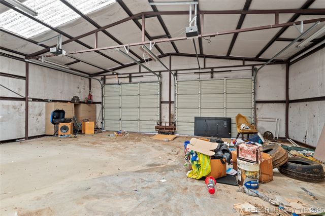 1900 Hometown Road, Ardmore, OK 73401