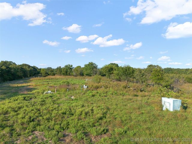 1900 Hometown Road, Ardmore, OK 73401