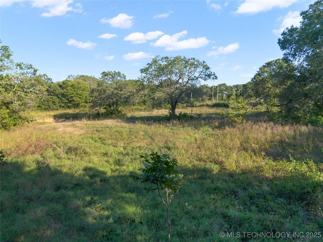 1900 Hometown Road, Ardmore, OK 73401