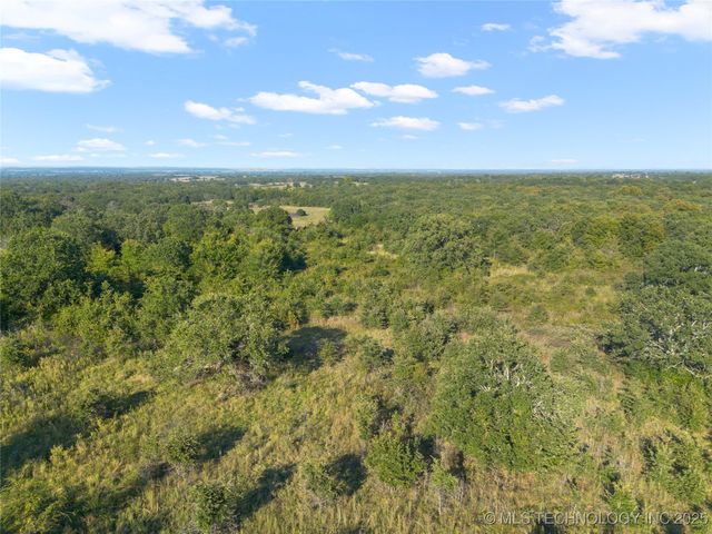 1900 Hometown Road, Ardmore, OK 73401