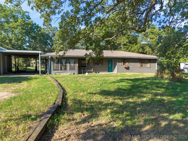 1900 Hometown Road, Ardmore, OK 73401