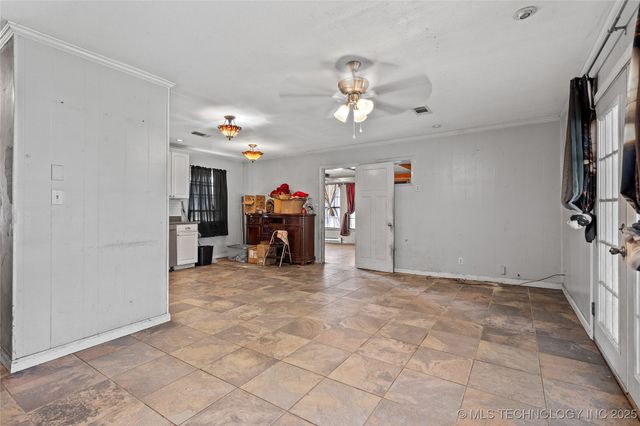 1900 Hometown Road, Ardmore, OK 73401