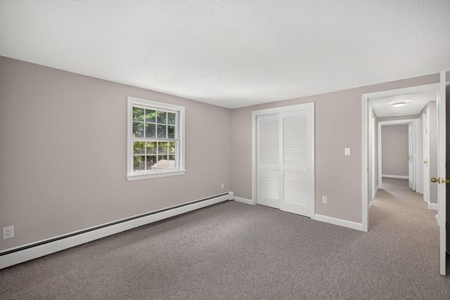 41 Old School House Road, West Hyannisport, MA 02672