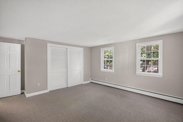 41 Old School House Road, West Hyannisport, MA 02672