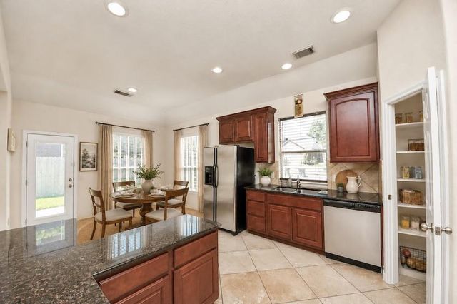 13935 Charterhouse Way, Sugar Land, TX 77498