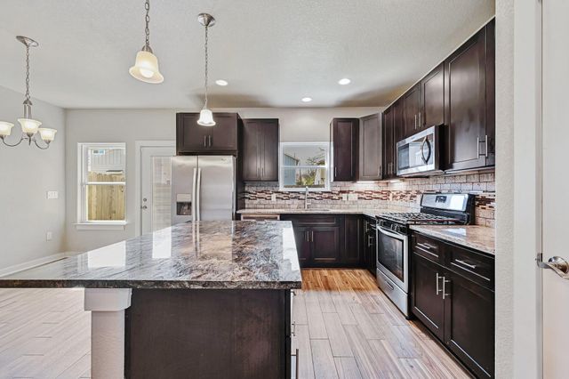 3303 Elija ST B, Austin, TX 78745