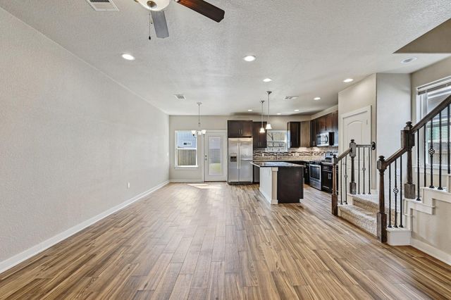 3303 Elija ST B, Austin, TX 78745