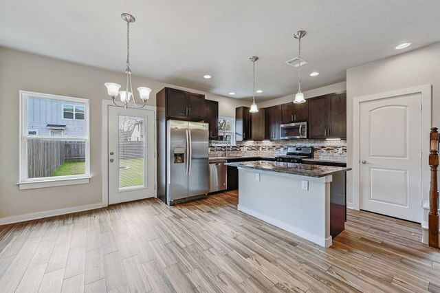 3303 Elija ST B, Austin, TX 78745