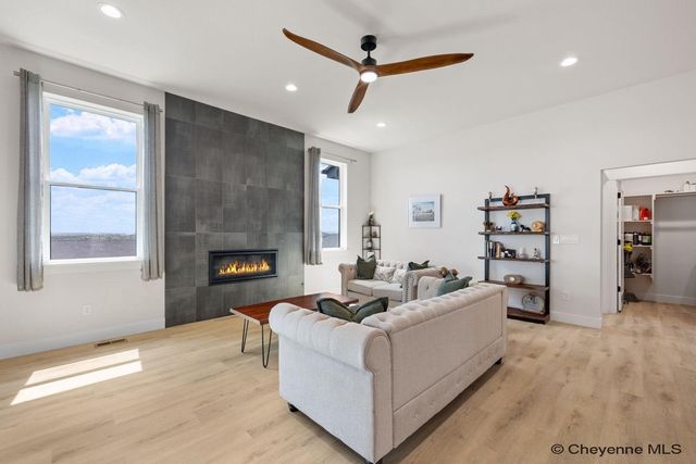 4100 SAGE RD, Cheyenne, WY 82001