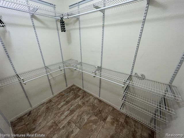 31271 Lavender Drive, Brownstown, MI 48173